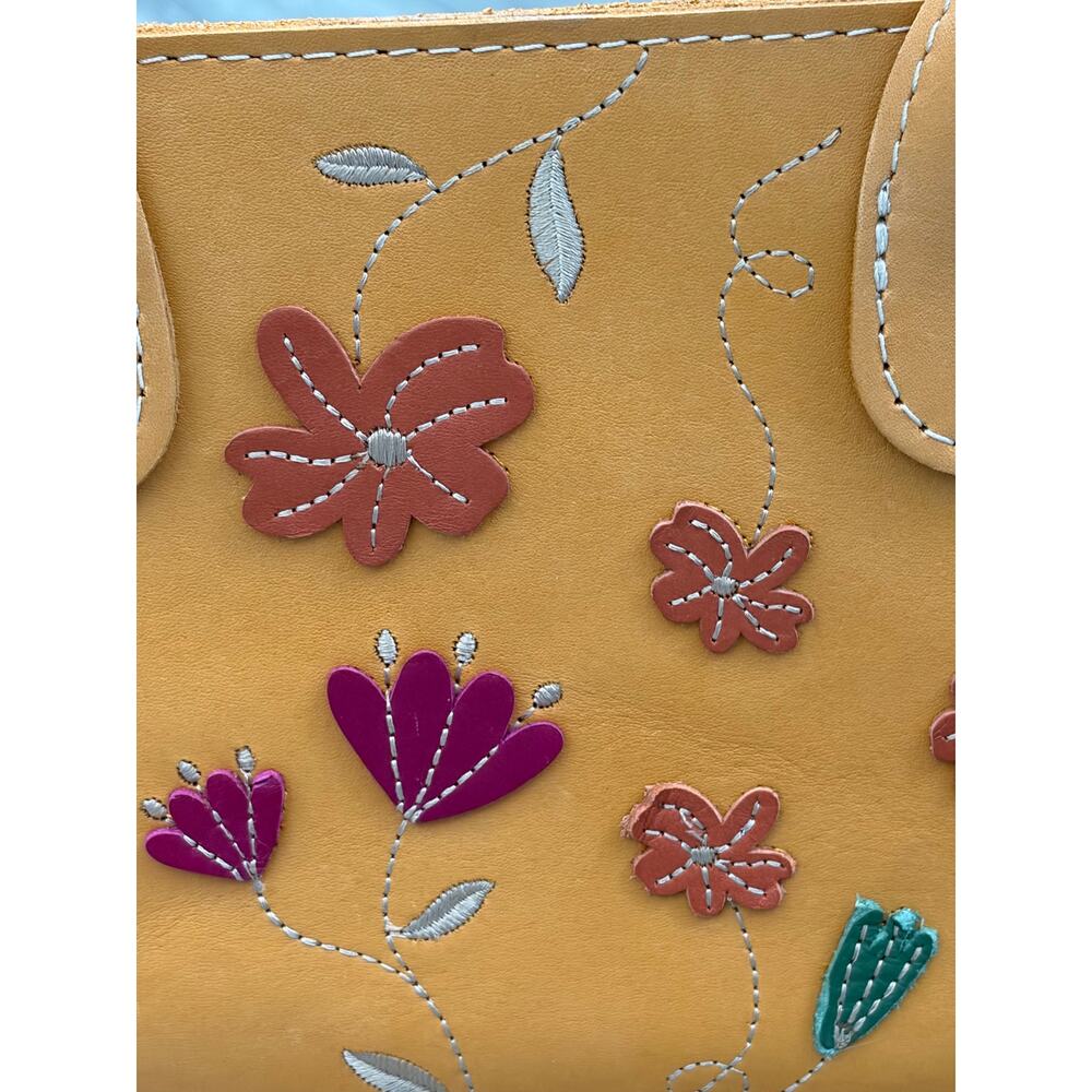 Portland Leather Folklore Small Raindrop Snap Bag Sunflower Yellow w/ Flowers - Picture 3 of 14